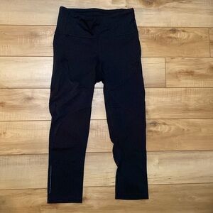 lululemon Hot Pursuit High Rise Crop 21” - Women’s - Size 6